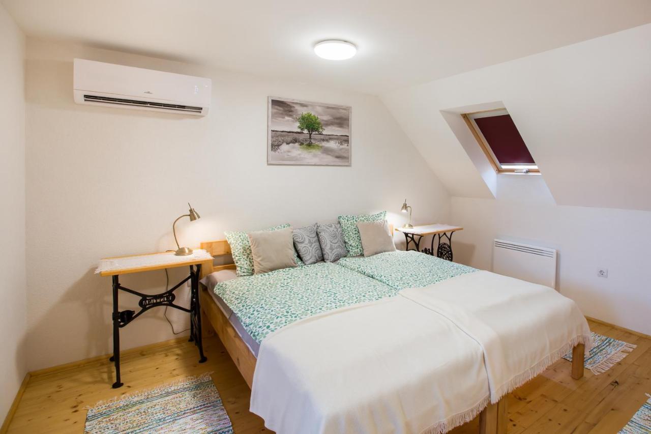 Bakony-Cinca Vendégház Szentgál Extérieur photo